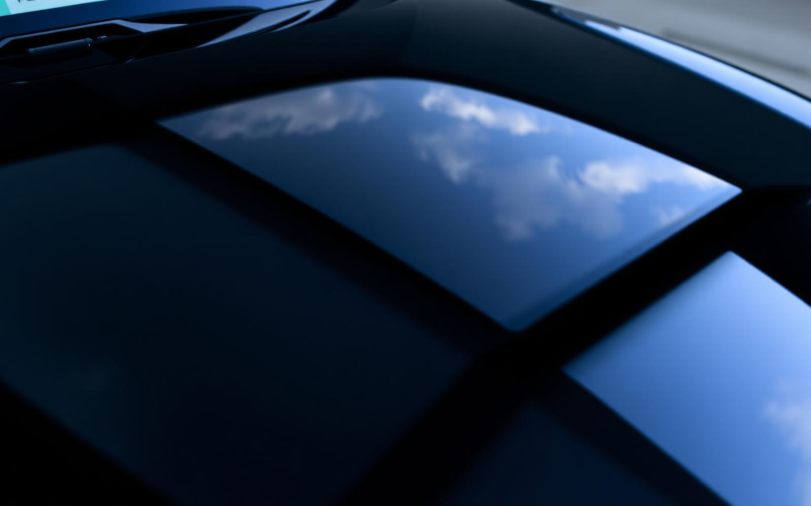 Deep gloss reflection on ceramic-coated bonnet